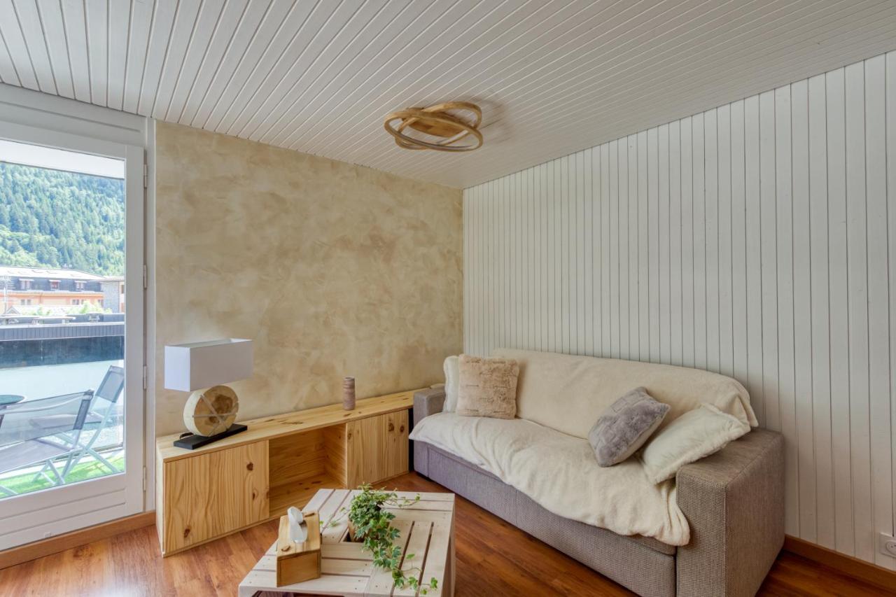 Le Petit Balcon Avec Vue Sur Le Mont-Blanc 2 Etoiles Apartment Шамони Екстериор снимка